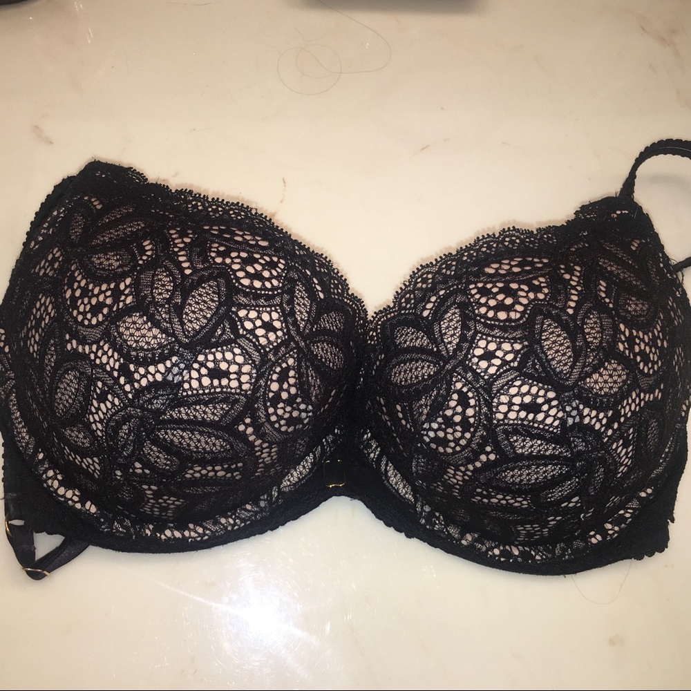 Victoria’s Secret Bombshell Bra